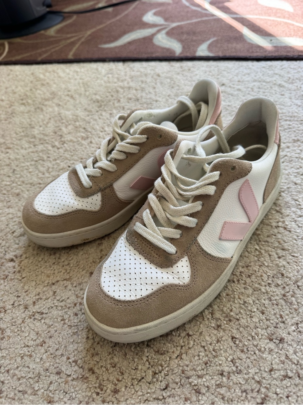 Veja Women's Beige and Pink leather Low-Top Sneakers - Casual Comfort